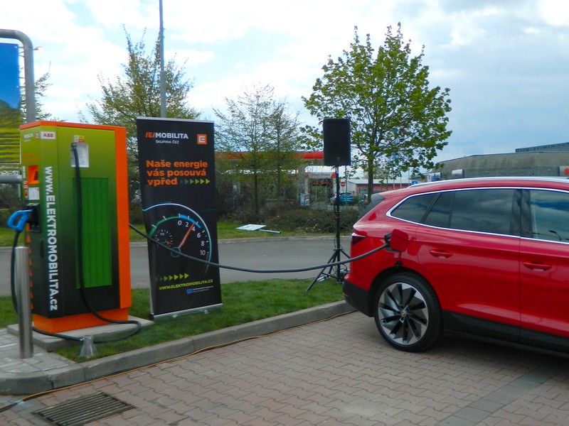 Nejen gigafactory může pomoci automobilovému průmyslu v ČR